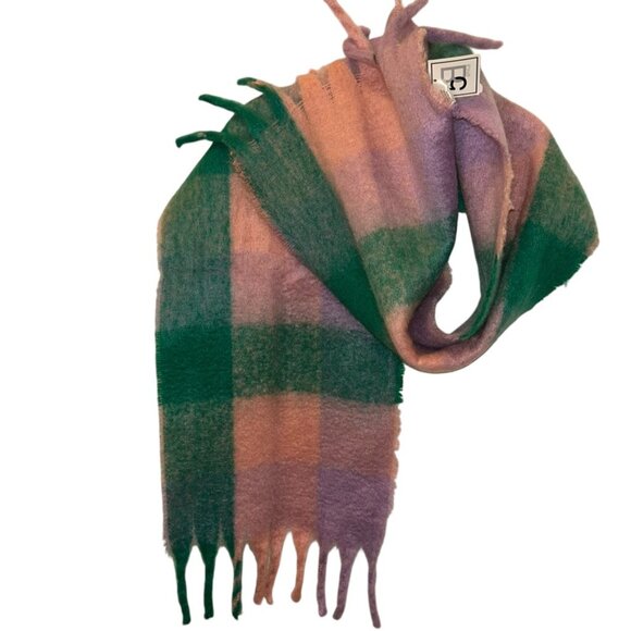 B5 Style NEW NWT pink green plaid blanket shawl scarf - Picture 1 of 4